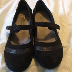 Mary Jane type comfortable Baretraps